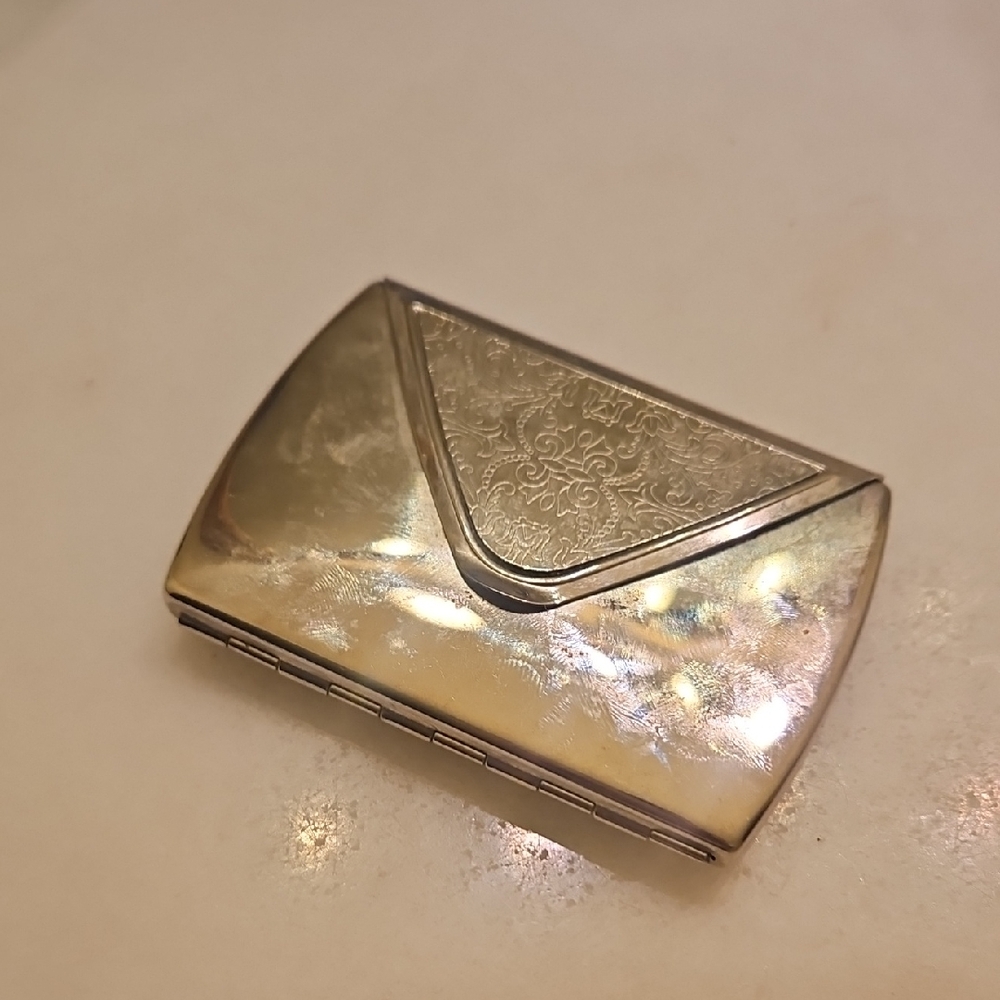 Elegant Gold Compact Case